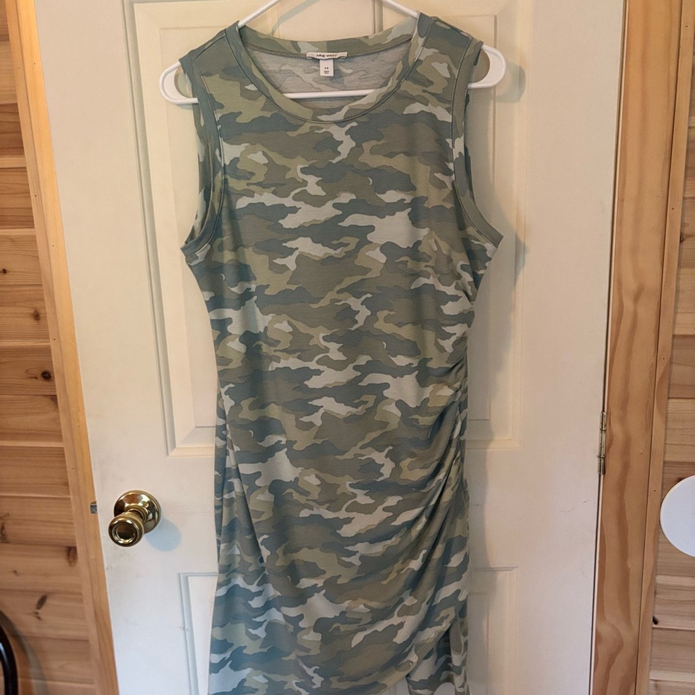 Nine West Green Camouflage Midi Dress